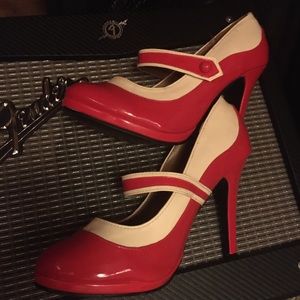 Retro vintage pumps